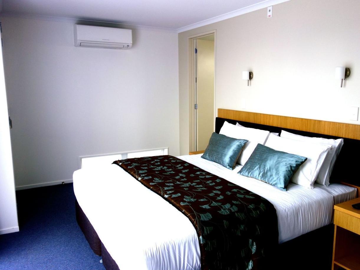 Parakai Springs Lodge Екстериор снимка