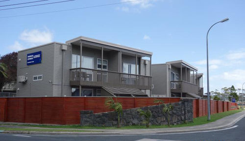 Parakai Springs Lodge Екстериор снимка